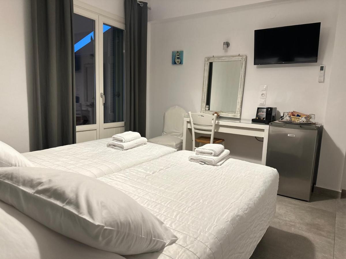 Kamelia Hotel Spétses Exteriör bild